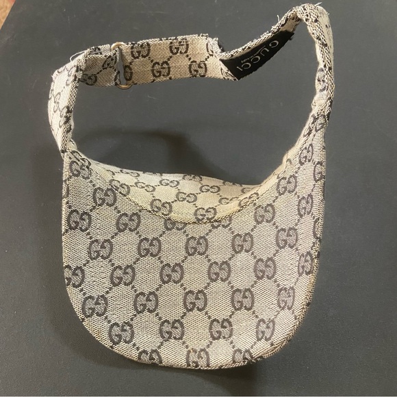 24 HOUR SALE 🔥 Vintage Gucci Visor 🔥 NO OFFERS - Picture 5 of 5